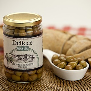Delicce Ayvalık Kırma Yeşil Zeytin 660gr - 18TL